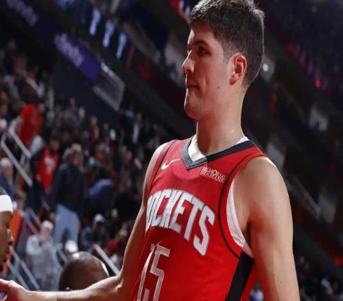 烏度卡真是不粘鍋！發布會全程甩鍋，火記一針見血直指用人問題！