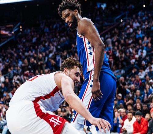 庫里轟38+8記三分仍無緣今日最佳！對(duì)不起，你碰到暴走的大帝了