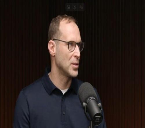 切赫：我在攻讀博士并掌握了五門語言穆帥擅長管理隊內競爭