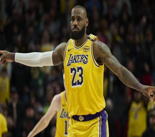 有些糾結Shams：詹姆斯還沒想好賽季結束后是退役還是換隊