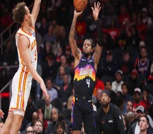 慘烈一戰(zhàn)！兩大核心先后傷退！末節(jié)僅12分大崩盤，湖人坐收漁利