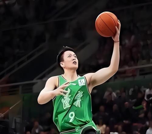 2分，0分！遼寧隊重磅引援成為了累贅球迷：快送走