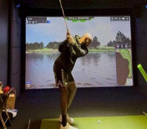 湖人戰績滑落原因找到了，詹姆斯癡迷高爾夫，已不關心籃球