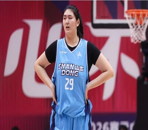 大爭議！張子宇3中3僅5分鐘被棄用卡特44+9+7逆轉(zhuǎn)山東女籃