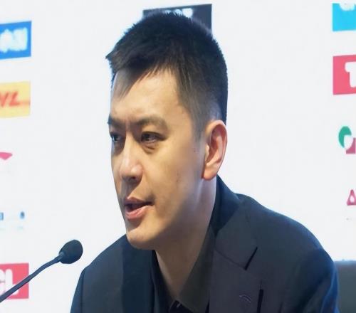 遼寧男籃不敵山東，球迷：主教練楊鳴要承擔全部責任