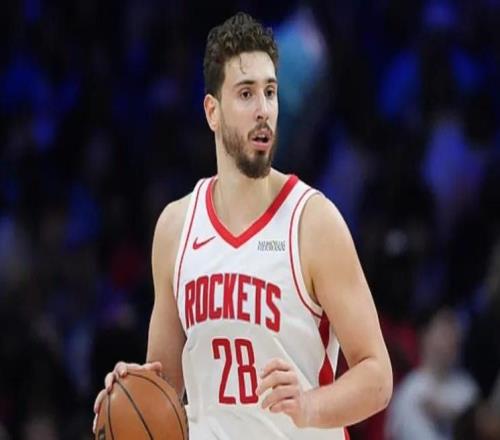 申京現(xiàn)在的打法純副作用！頻繁三分要球毫無意義，防守還沒態(tài)度！