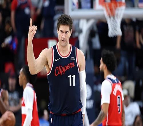 負面影響依然非常明顯，快船內線老將怎么可能扮演更重要的角色