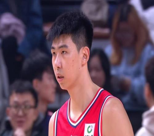 朱芳雨賭對了！徐昕打成CBA第一中鋒，或被廣東隊提前簽回