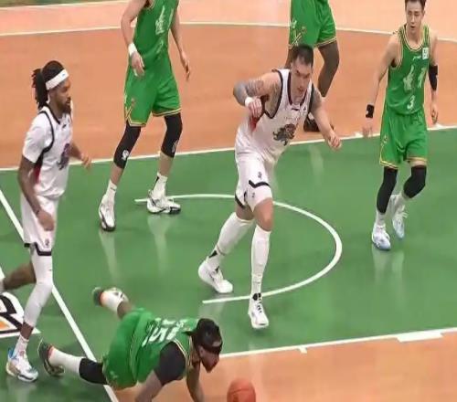 末節封神！高詩巖12分定乾坤，山東勝遼寧迎兩連勝，主場靜候廣廈