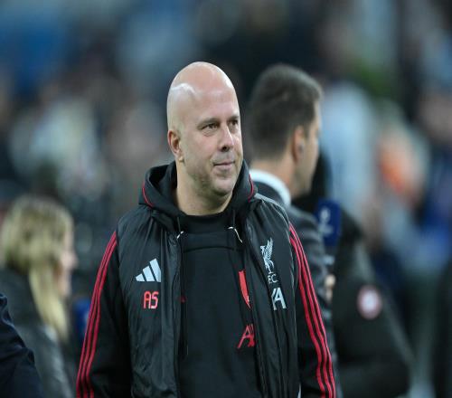 斯洛特表示對陣紐卡斯爾將會是一場艱難的比賽英超和歐冠雙線作戰充滿挑戰_英超直播