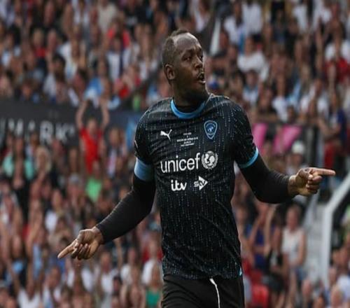 英格蘭業余球隊有多名退役英超球星，博爾特表示也有興趣加入