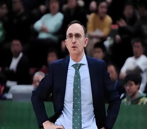 烏戈接受采訪，首次回應楊鳴下課