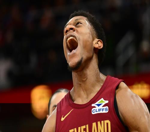 張佳瑋深度解析三方交易之謎騎士或?qū)⒓犹m送別國王用小黑半載后選擇離去同樣耐人尋味_NBA直播