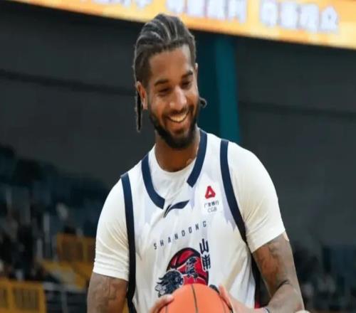 邱彪都受不了了！賽后直指外援問題，三個球員都不穩！