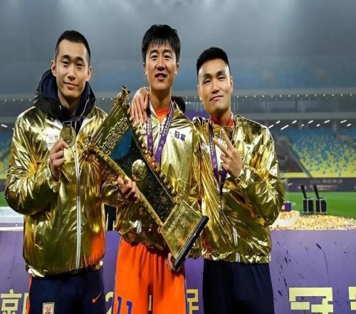 泰山隊只差2人！外援中衛+左路萬金油，補上最后短板就能冠絕中超