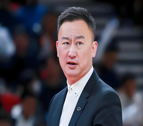 上午11點(diǎn)半！CBA公司給青島外援開出罰單，劉維偉也被罰款