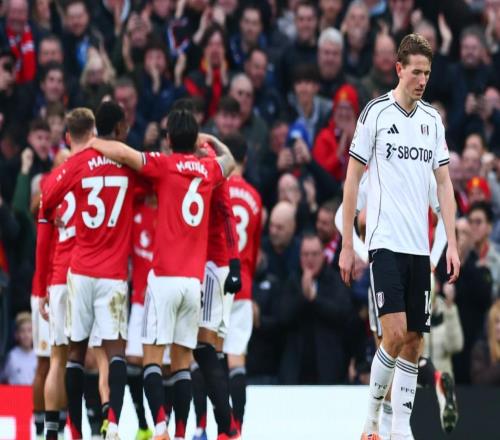 瓜迪奧拉不敢相信：連丟2球，曼城爭冠難了，阿森納雙喜臨門