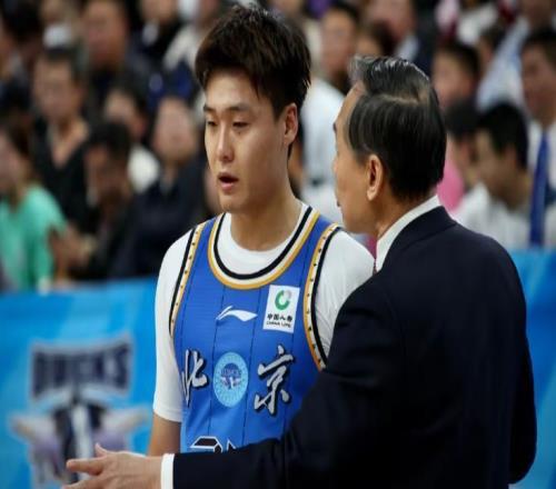 北京首鋼二連敗跌至第7，趙睿怒懟球迷，隨后發(fā)文道歉