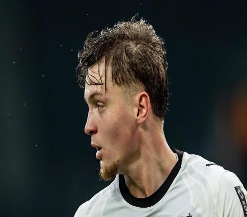 官方：諾丁漢森林簽下門興后衛盧卡內茨，簽約至2030年