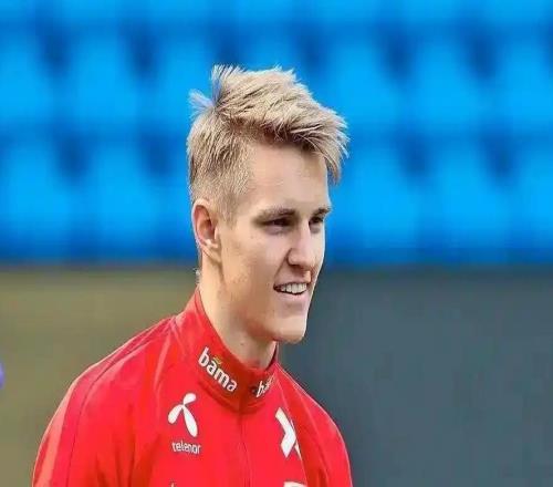 埃布埃建議B費學習小白，厄德高依賴于前場的沖擊力