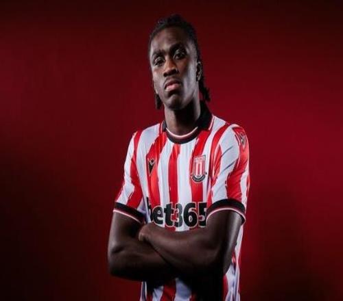 官方：切爾西19歲前鋒阿托安帕永久轉會加盟斯托克城
