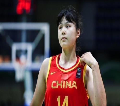 逆流而上！中國(guó)女籃組張子宇+劉禹彤重型雙塔宮魯鳴還沒吸取教訓(xùn)