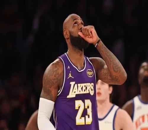 美記：詹姆斯和湖人馬上要分手了，我可以肯定！