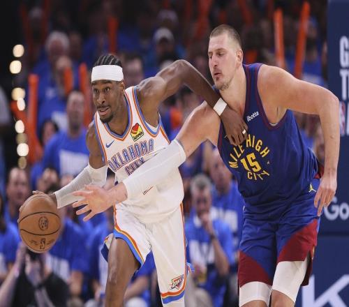 追逐25+4+8控衛(wèi)！火箭要組4巨頭首發(fā)2老將難留，為冠軍值得一試