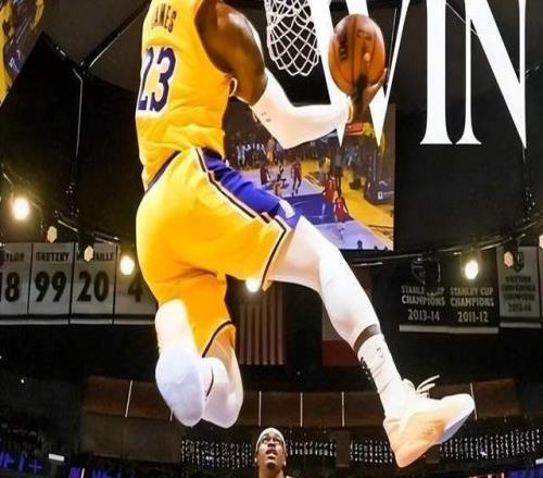 湖人大勝奇才兩點讓人驚訝：三分辣眼睛，詹姆斯得分居然超東契奇