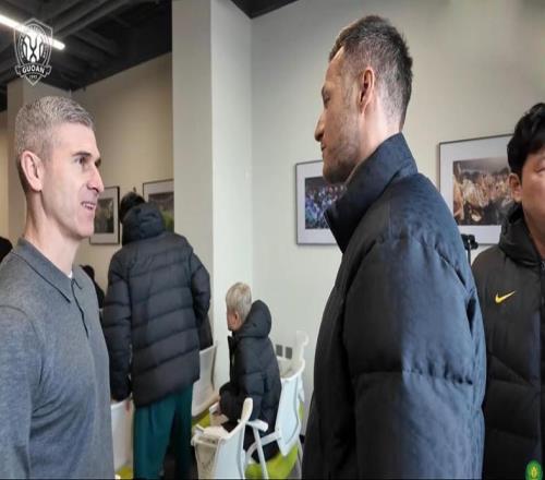 國安抵達(dá)曼谷蒙哥馬利打造御林鐵軍！三鎮(zhèn)引巴西悍腰鄭龍當(dāng)教練