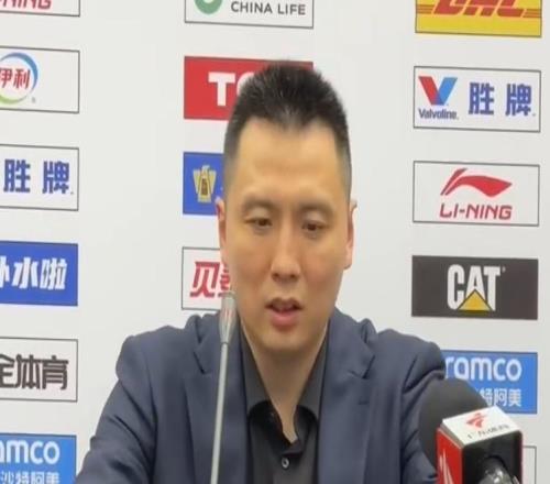 勝?gòu)V東發(fā)布會(huì)！盧偉總結(jié)第3節(jié)被追分，滿意第1階段，白邊致謝信任