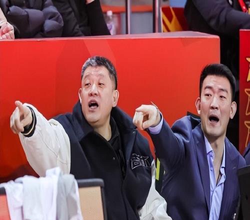 郁悶！孫銘徽家人與安保沖突！布朗瘋狂出手26次，決戰三分打鐵！