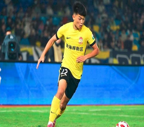 截胡海港！中超新土豪引進聯賽“搶斷王”，簽13名新援，劍指冠軍