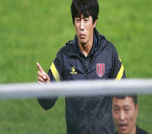 中超很多球隊在扣分壓力下，引援速度加快了但有一些已經躺平了