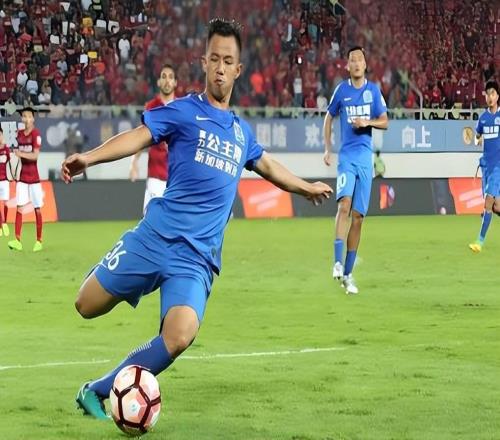 足協(xié)將做出重要決定，魯能二隊(duì)因此有機(jī)會(huì)升級，下賽季踢中甲