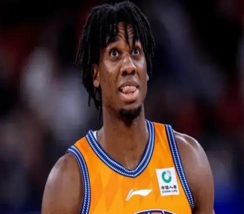 上海9484戰(zhàn)勝?gòu)V東球員評(píng)價(jià)：4人優(yōu)秀，偰李永煒及格，4人低迷