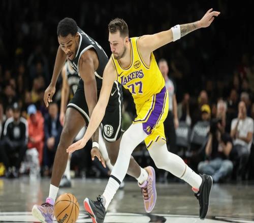 湖人16分大勝籃網(wǎng)！東詹合砍49分汗都沒出透太子扣籃引2萬人歡呼