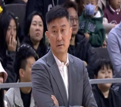 杜鋒：依然是開局挖坑的老問題無論輸贏大家都要有所提升