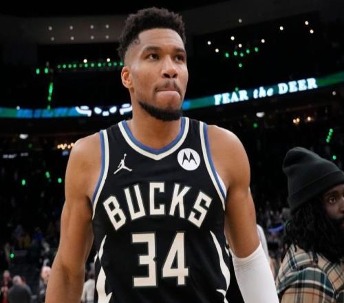 勇士對(duì)于揚(yáng)尼斯勢(shì)在必得，他們送出所有可交易籌碼！