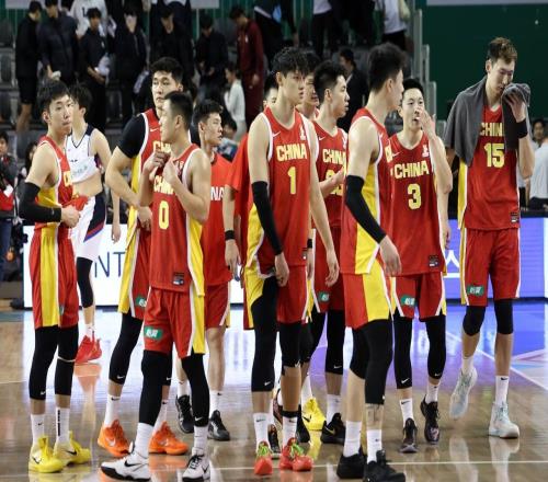 中國男籃集訓(xùn)名單出爐！高詩巖入選，廣東進(jìn)3人，周琦和他落選了