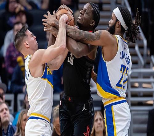 攻防兩端的效果都很不理想，火箭替補(bǔ)中鋒仍沒有得到更多的時間