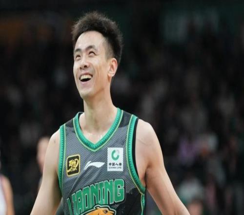 中國男籃全力出擊！郭士強拒絕輸球，趙繼偉回歸首秀，央視直播