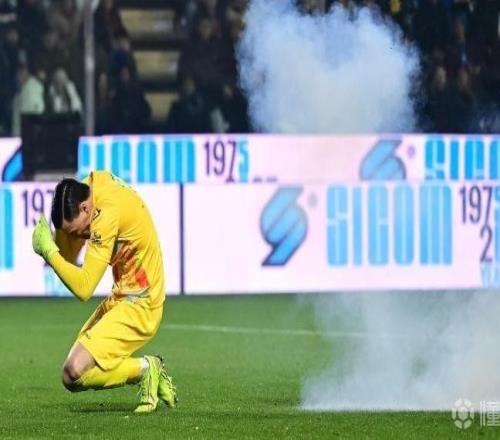 意甲官方：因其球迷投擲煙花等行為，對國米罰款5萬并特別警告