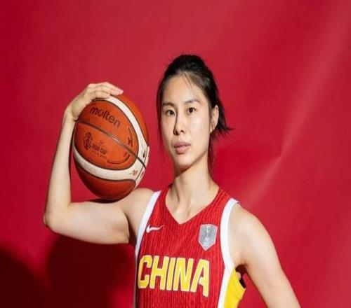 中國女籃最新訓練出爐！王思雨、張子宇歸隊，將出戰5場熱身賽
