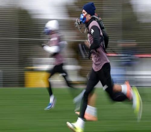 阿斯：平圖斯的阻氧面罩整套3萬歐，幫助規劃球員體能、強度