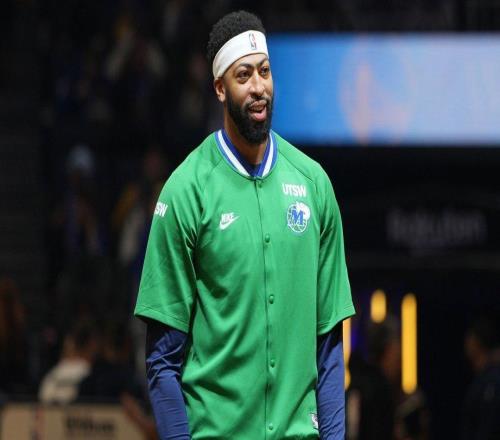 獨行俠球迷對安東尼戴維斯被交易至奇才的反應，可謂五味雜陳