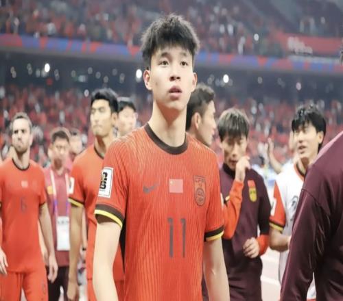 就在剛剛，2月4日晚上，傳來王鈺棟留洋消息，一家德甲豪門發邀約