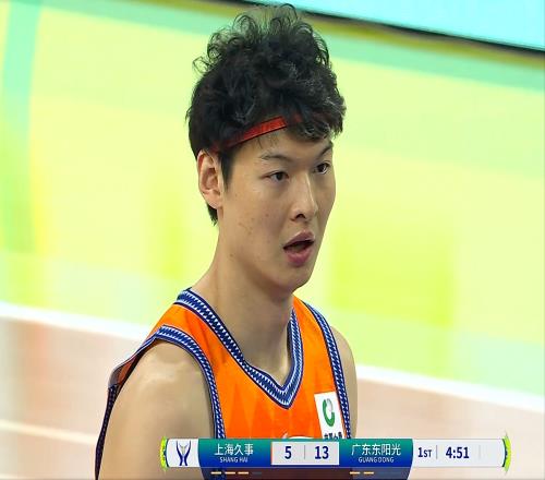 王少杰血灑賽場，奎因37分廣東隊(duì)被淘汰，偰李永煒9助攻小將15分