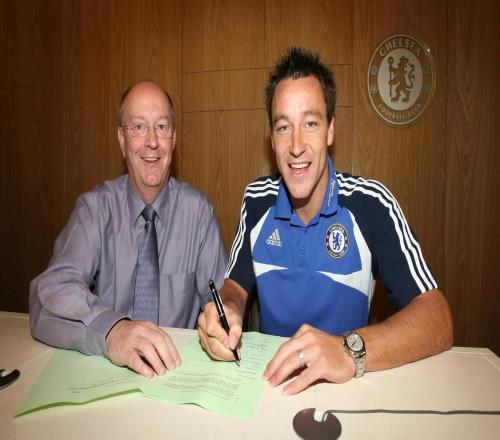 切爾西73歲的俱樂部秘書即將退休，他自2002年以來就在藍(lán)軍工作