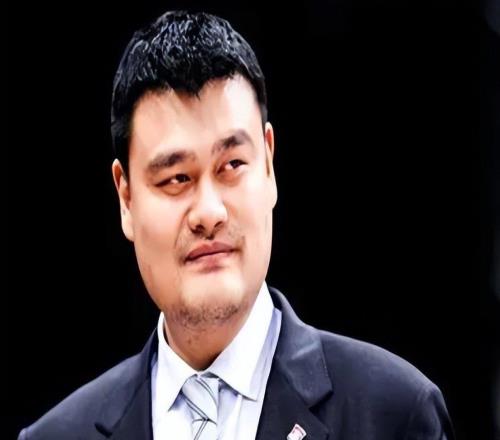 籃協(xié)主席姚明：9年收入超20億，男籃7年退步不怨他